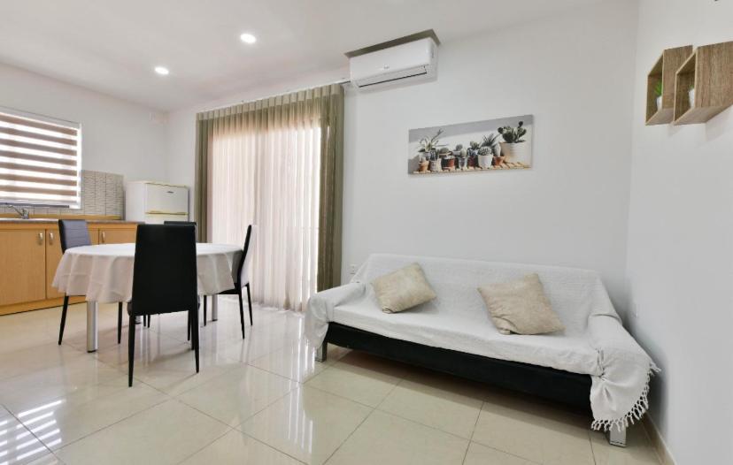 Birżebbuġa Sea View Apartment מראה חיצוני תמונה