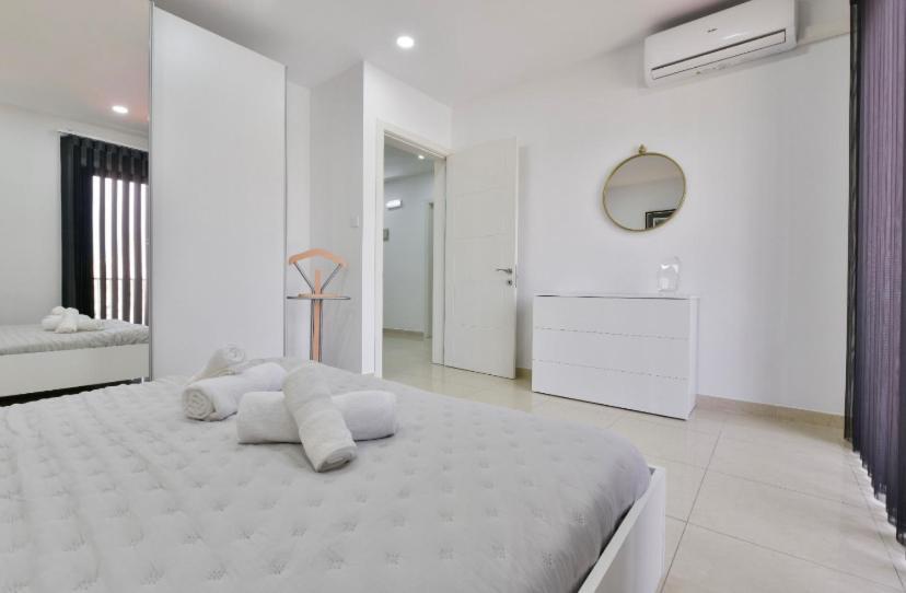 Birżebbuġa Sea View Apartment מראה חיצוני תמונה